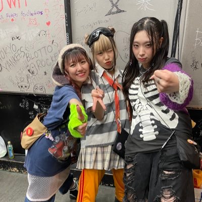 hiro_prink's profile picture. Finally🤍💛❤️CaressVanEnd🍓♣️中城杏里🎤C;ON🎷prink🍬NANA🍼吏沙🎙️