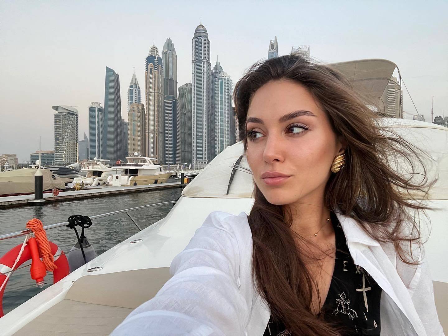 Isrorqerq848's profile picture. Do your homework before investing