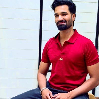 dharkar_sw26085's profile picture. Software Engineer