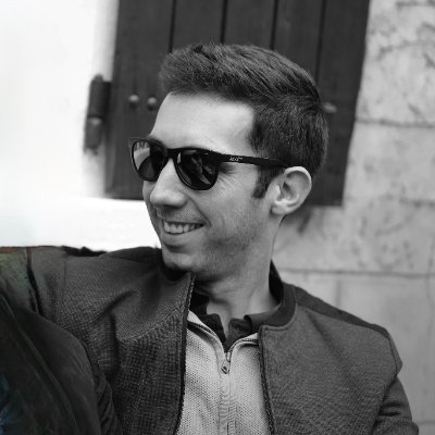  Développeur iOS Freelance | Indie dev ~ Frise, webtoons interactifs ~ laps, un selfie par jour