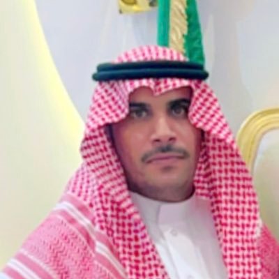أتدثر بالكلمات هروباً من ضجيج الصمت .. كاتب محتوى إبداعي… متأمل… أطرح الأسئلة التي تُوقظ، لا التي تُرضي .. اللهم عفوك وحُسن الخاتمه ..