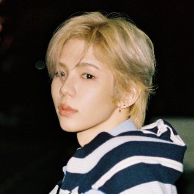 littlebriize's profile picture. we knew the real threat wasn't 1942 Japan but one soft-spoken man named #쇼타로 🦦💨