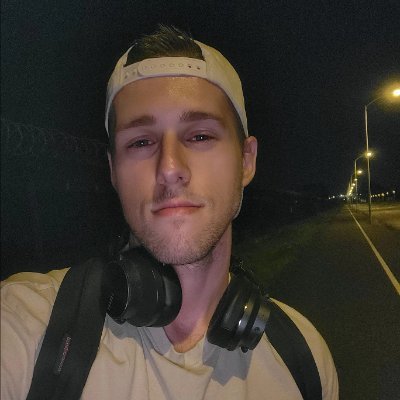 jadorelaquiche's profile picture. Un Toulousaing 🏈🇫🇷🏳️‍🌈