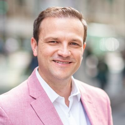 4x Exits | Raised $100M+| Helping Founders w/ Capital Strategy | MD @ https://t.co/cC5Nn8ZfUI | Podcast Host | Angel Investor - Join my weekly newsletter https://t.co/JmDuZQKFQA