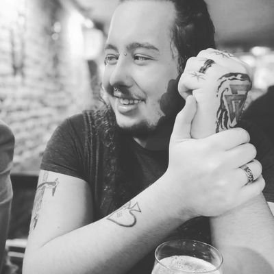 Oliv_bbc's profile picture. il a beuge dans le mafé