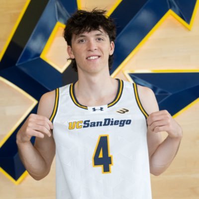 TomBeattie02's profile picture. UCSD MBB