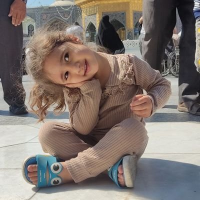 کتابخوان و درگیر با گوشی ((:
خواهر زاده شده پروفایل اکانتم💕
اما ؛؛؛مسیر زندگی تو سفید نگه دار و سفید زندگی کن