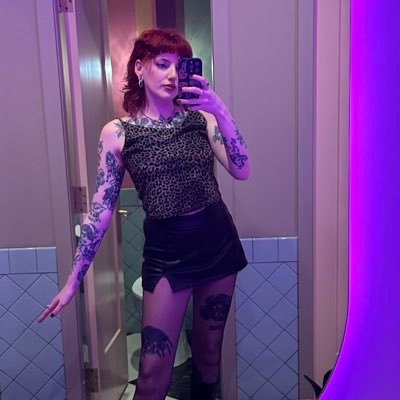 sadgalifianakis's profile picture. honestly having an ok time