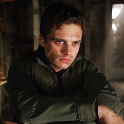 it's my disco and i will panic if i want to || профессионально несмешно шучу || радфем гетерастка || я обязательно вылечу ПРЛ || я из слизерина