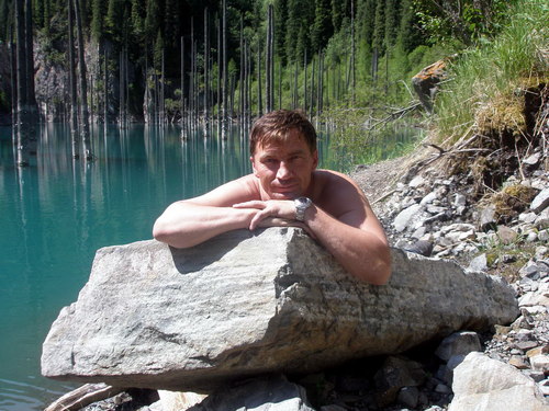 theserg970's profile picture. По гороскопу близнец, по этому не могу лежать на диване, вечно куда нибудь влезу... то в нет, то в млм.Ищите где то там.
Девиз: Хочуууу..... и попробую