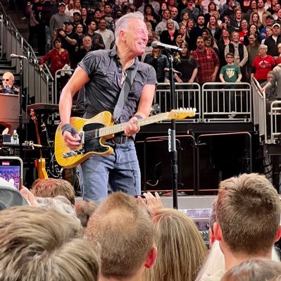 Andee1684875's profile picture. 