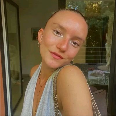 TakanikoT25772's profile picture. 