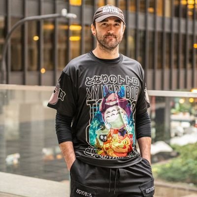 BojanTaichou's profile picture. 私はヒゲ隊長です。これは私の個人アカウントです。音楽に集中するため、アートアカウントとは別に、ここではより自由に交流したいと考えています。日本への移住準備を進める間、ここで一緒に話しましょう。😊😊😊

https://t.co/r7T4JIDkjC