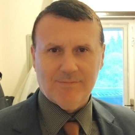 Gazeteci, Yeni Akit Gazetesi Ankara Haber Müdürü... Kırmızı Kitap, Yiğit Düşünce, Gladio, Başkan kitapları yazarı. Başka kitap yazmayı düşünmüyor...