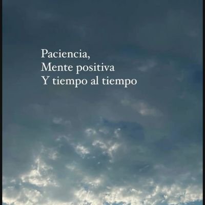 fabyriglz's profile picture. La palabra es poder. A veces, el silencio también.