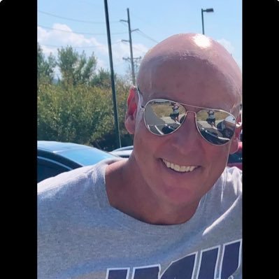 RobinKing2323's profile picture. Proud dad of JMU x 2 💜💛 & W&M  Field Hockey🏑