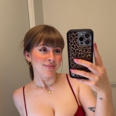 EvannHarley2's profile picture. I’m down for something serious rn ✌️😜👌