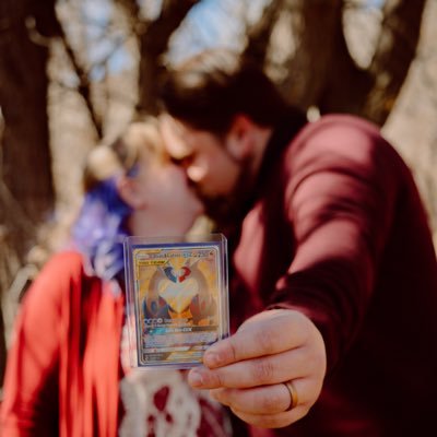 27 | #GoFlamesGo | In love with an Avalanche fan @meeerandaaa 💕 | Pokemon Go 560 Mil XP, about as hardcore as a player with a 9-5 and wife gets, IGN: YeetWizz