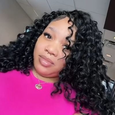 |18+ only| Findom | tell me I'm pretty while I run your pockets baby 🧚🏼♀️. Lets make your every desire come true 💛. Plus-sized baby doll 🌻. $20+ to speak.