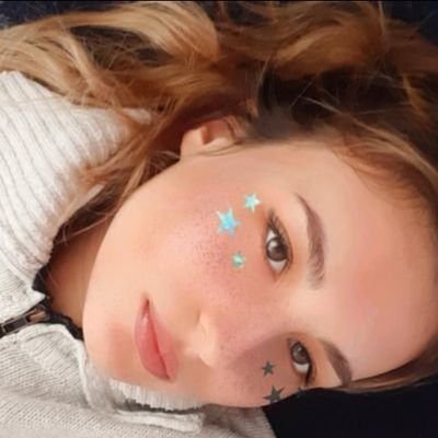 adehesu's profile picture. 🐾