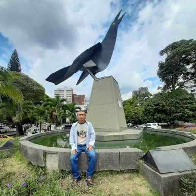 ✊🏽 Progresista de izquierda, desde el Valle del Cauca. Por la vida, la paz y la justicia social. Con Petro y el Pacto Histórico hasta el final. 🇨🇴