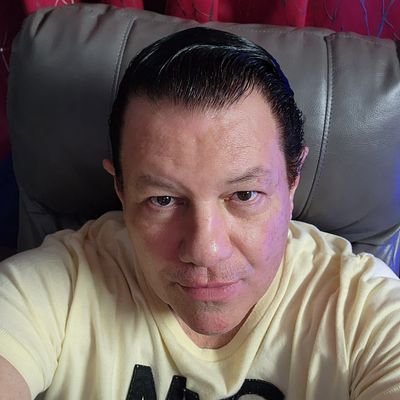 DuckerJens's profile picture. I'm a leader not a follower.