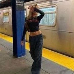 🌟 tracking Nasdaq trends lover, trend hunter girl! looking for hot tips. DM me about securities! 💡 #Investing #Markets
