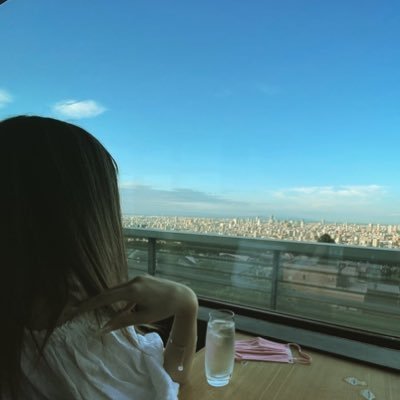 Yui_FX_sonohl's profile picture. 投資歴7年/ 総資産200億/BTCとアルトコインを完全攻略/“”将来のことを考えるならお金が必要“”