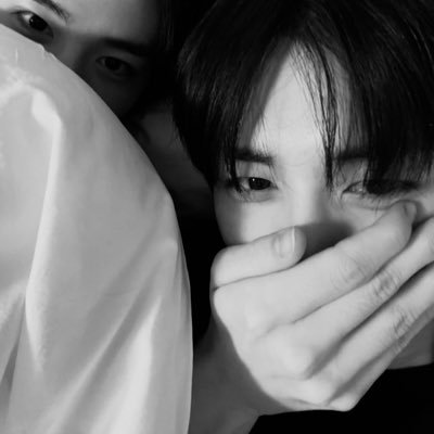 탱크보이 갤럭시 76 🐈‍⬛