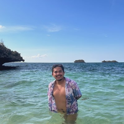 jmraphc's profile picture. You know where to find me