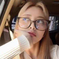 Sol (@yunapiupiu) 's Twitter Profile