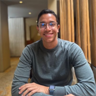 Acorrales17's profile picture. fan de saludar y tomarle foto a los perros