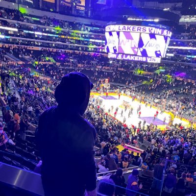 Buyabenz4rmMe's profile picture. 🇵🇱 🇺🇸 UFC & Fast Cars - Canucks X Patriots X Lakers X Barcelona - FULLSEND   🏒 The world needs ☮️...