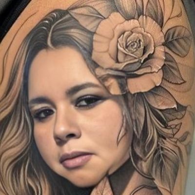 kiwitago's profile picture. 1. Don’t judge a book by its cover. 2. Don’t stare, say something. 😁