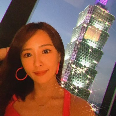 JosefineYi0712's profile picture. Do your best to be a better version of yourself. You only live once. Walk with your heart.