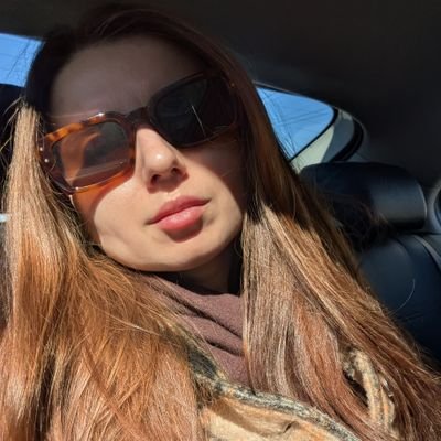 plantsmoom's profile picture. 