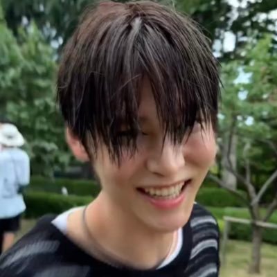 hduhcy's profile picture. isiny ensk doang sorry