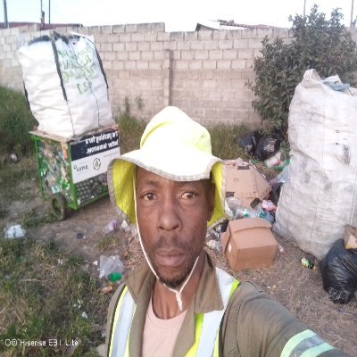 Cool calm n collected ,like to help others that in https://t.co/G8wPvqDkEL in Lord in everything I Do or have.Hard Worke Entrepreneur,Love working with Kids Education