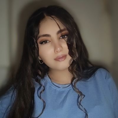 دیوانه تر از خویش کسی میجستم دستم بگرفتند و به دستم دادند🫠
