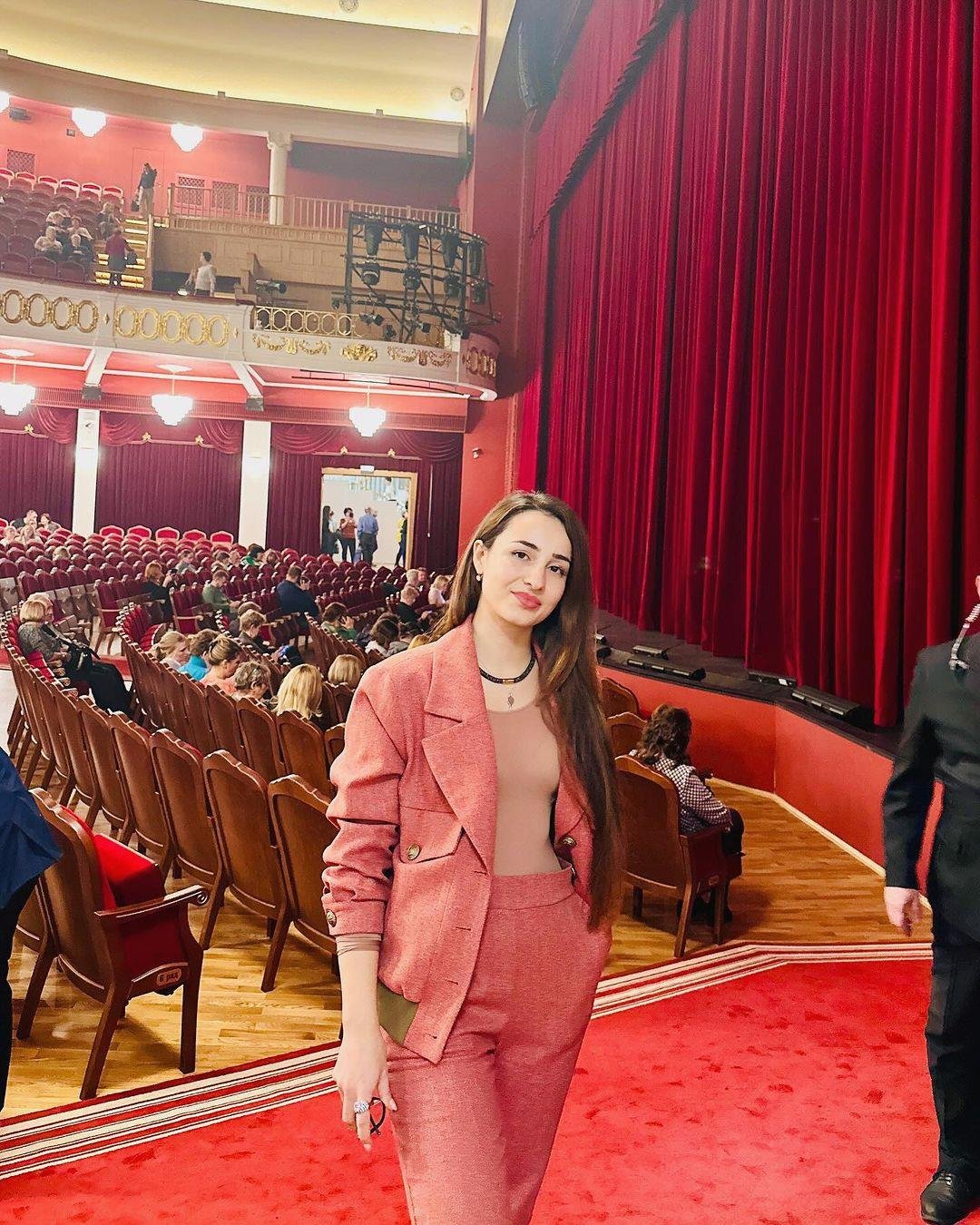 gephbef58830117's profile picture. 