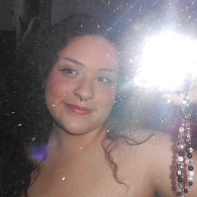☉ gemini ☾ leo ↑ | she/her | 25 | michael -`♡´- | @h00dratscumbag_