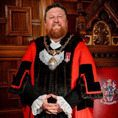 Cllr Severiano Gomez-Aspron MBE is the Mayor of St Helens Borough 2025/26.
His chosen charities are Willowbrook Hospice and Racing Welfare Association.