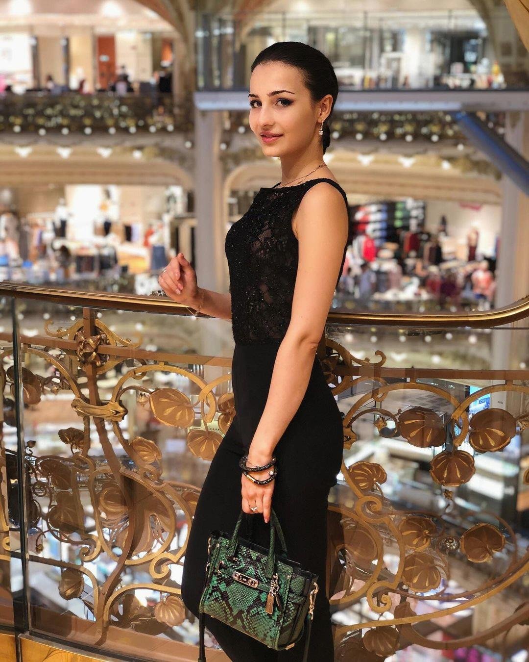 cojrina53019489's profile picture. 