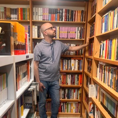 یک سابقا مؤمن! حامی حقوق برابر زنان با مردان، عاشقِ ☕️، 📚، 🎾، سعدی و زبان شیرینِ 🇫🇷
