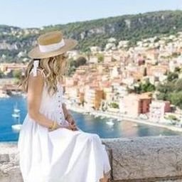 😊 monitoring global markets lover, finance star! passionate about trends. DM me about market crashes! 💬 #Wealth #Markets