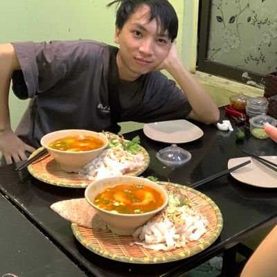 BiDoanhThi1's profile picture. Developer
