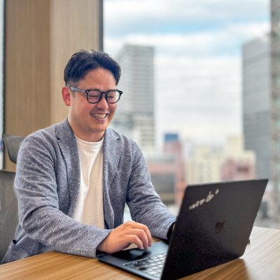 【向いてる仕事の見つけ方やキャリアップ転職の具体的な方法、思考法を発信】累計6,000名のキャリア支援で“年収アップ・理想の転職”を多数実現|営業最下位→急成長ベンチャーCS組織を改革し、顧客満足度を大幅改善|生涯年収を上げるヒントを発信|キャリアスクール #キャリドラ|相談はDM📩