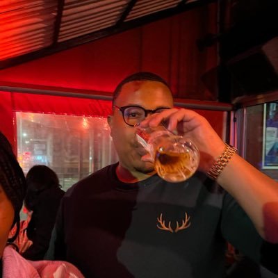 _thuto_'s profile picture. I just hope Zaka e fodisa mabadi 💵