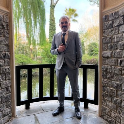 نویسنده پاره وقت/عصیانگر تمام وقت/بابای ارس🧑🧑🧒