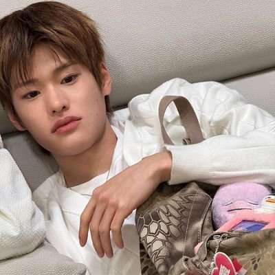 heerissa's profile picture. 💂‍♀️🧡 RIIZE